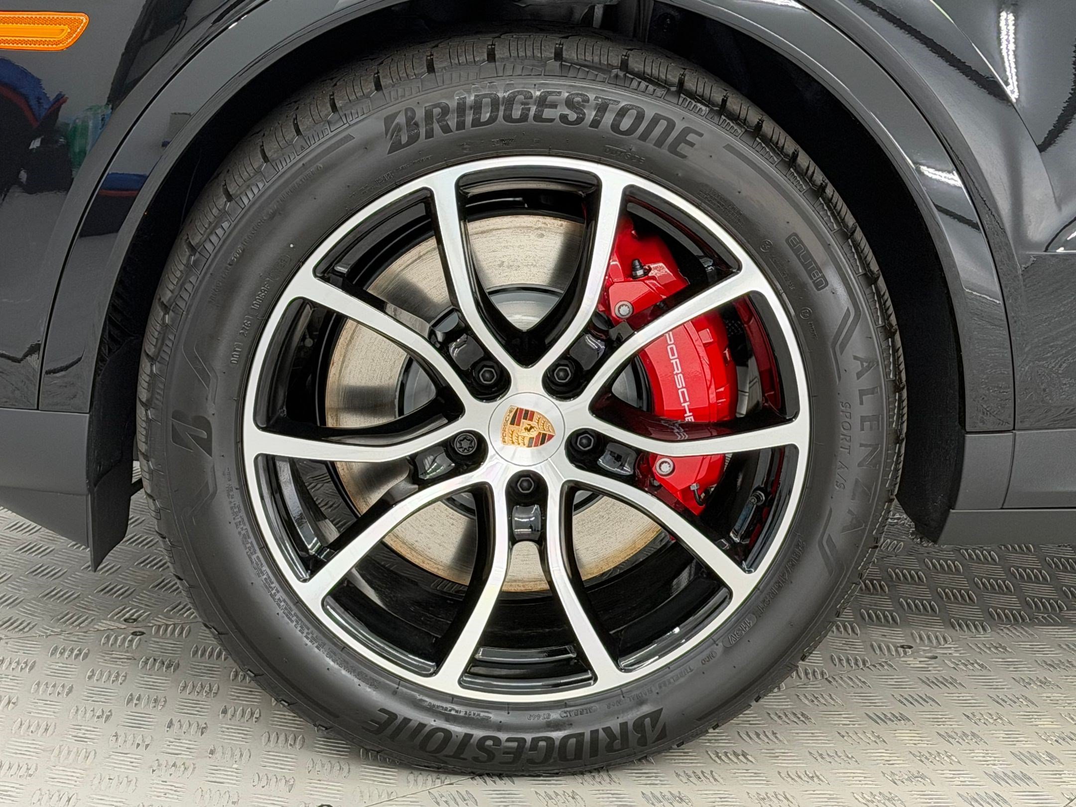 New 2026 Porsche Cayenne S AWD/4WD image 13