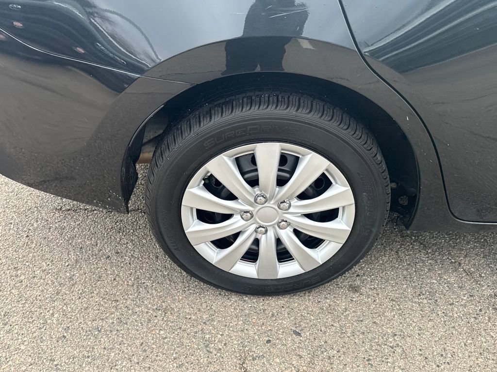 Used 2015 Toyota Corolla LE image 37