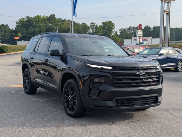 New 2026 Chevrolet Traverse LT w/ Midnight/Sport Edition FWD image 2