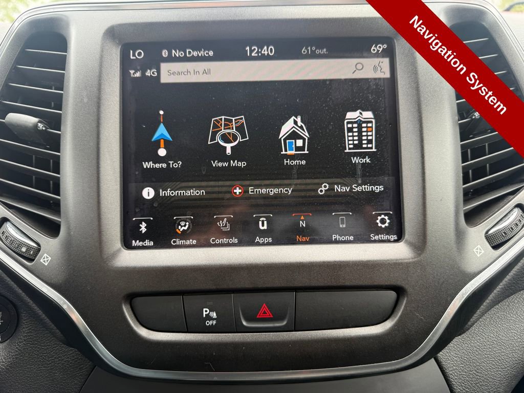 Used 2020 Jeep Cherokee Trailhawk AWD/4WD image 28