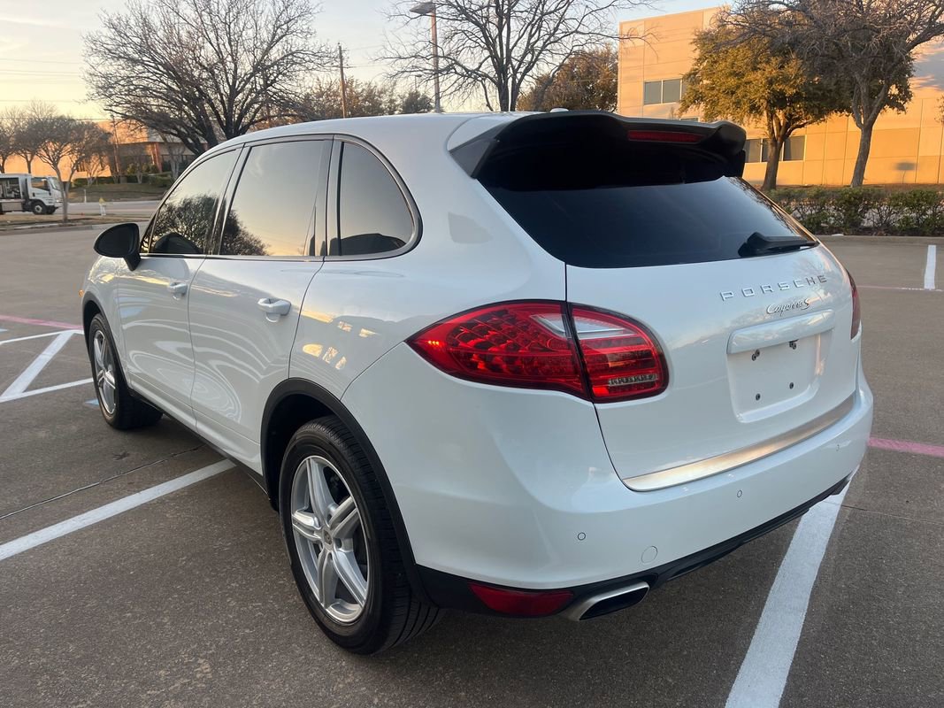 Used 2014 Porsche Cayenne S AWD/4WD image 7