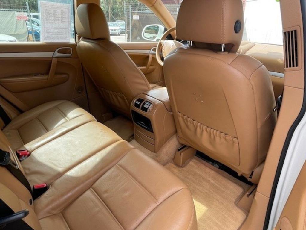 Used 2006 Porsche Cayenne S image 15