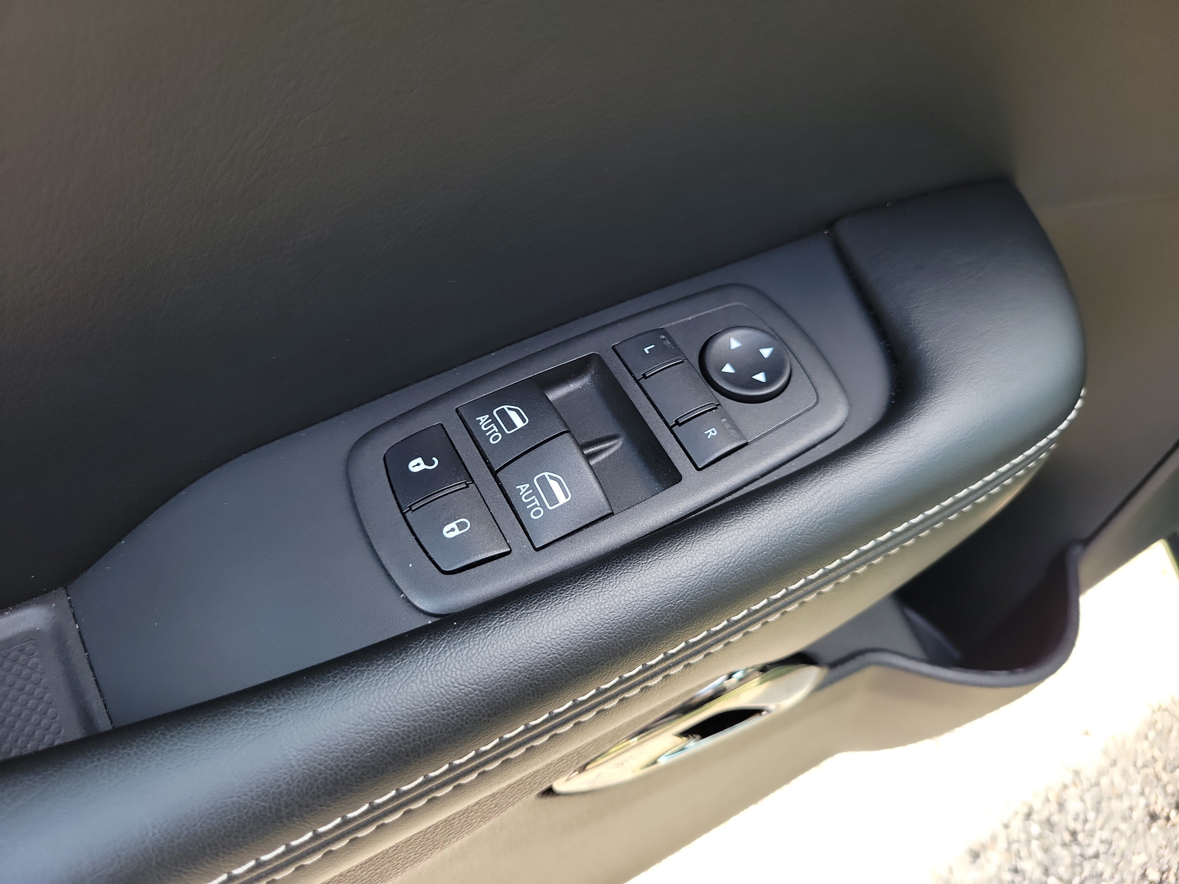 Used 2023 Dodge Challenger SRT Hellcat RWD image 25