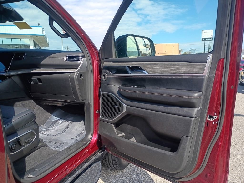 Used 2024 Jeep Wagoneer Series III image 15