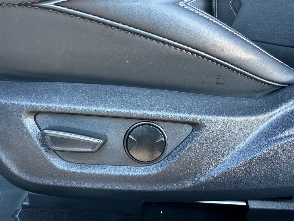 Used 2025 Ford Mustang Coupe image 10