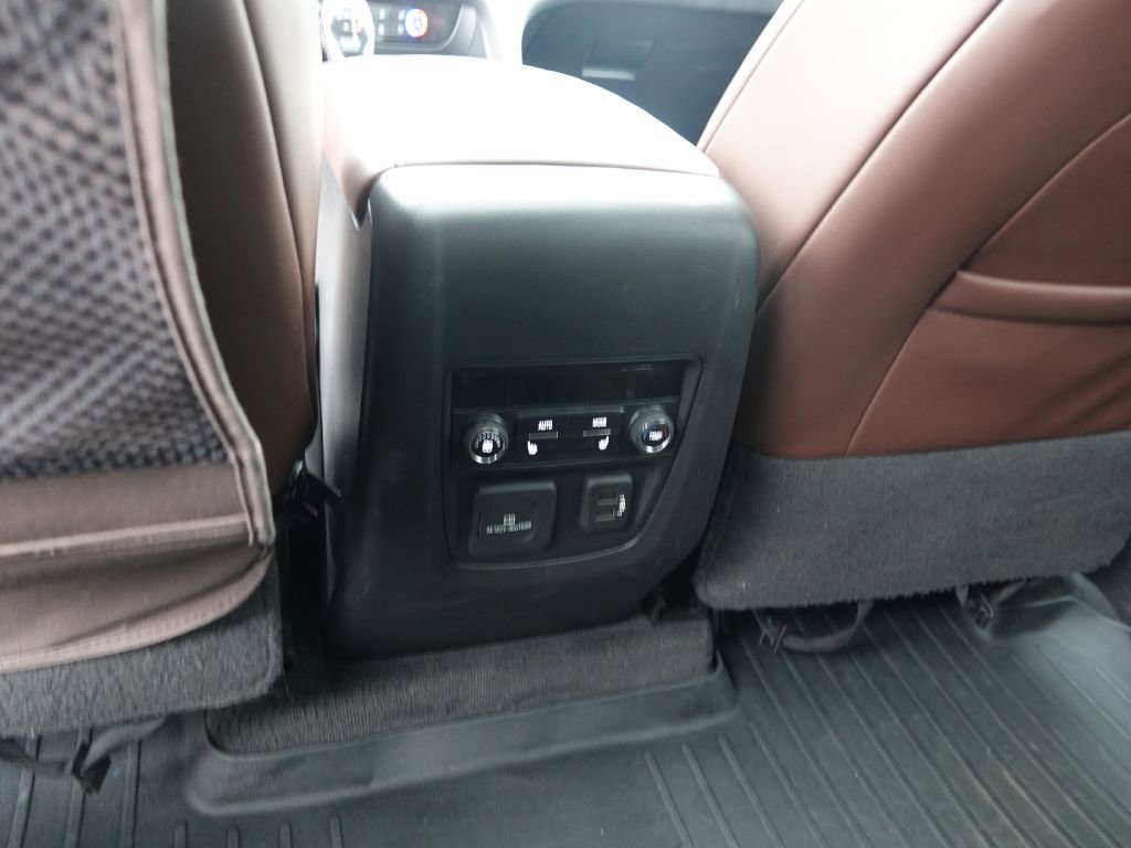 Used 2019 Buick Enclave Avenir image 25