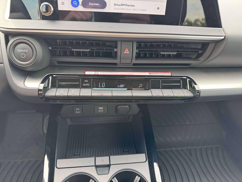 Certified 2025 Toyota Prius LE AWD/4WD image 30