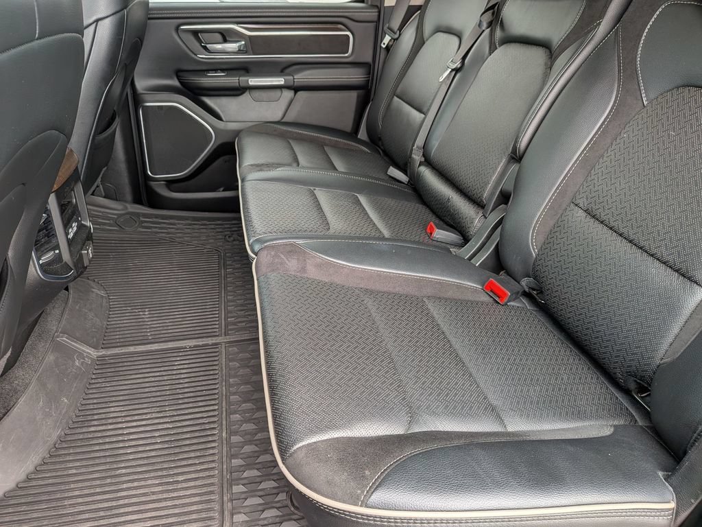 Used 2022 RAM 1500 Laramie AWD/4WD image 33