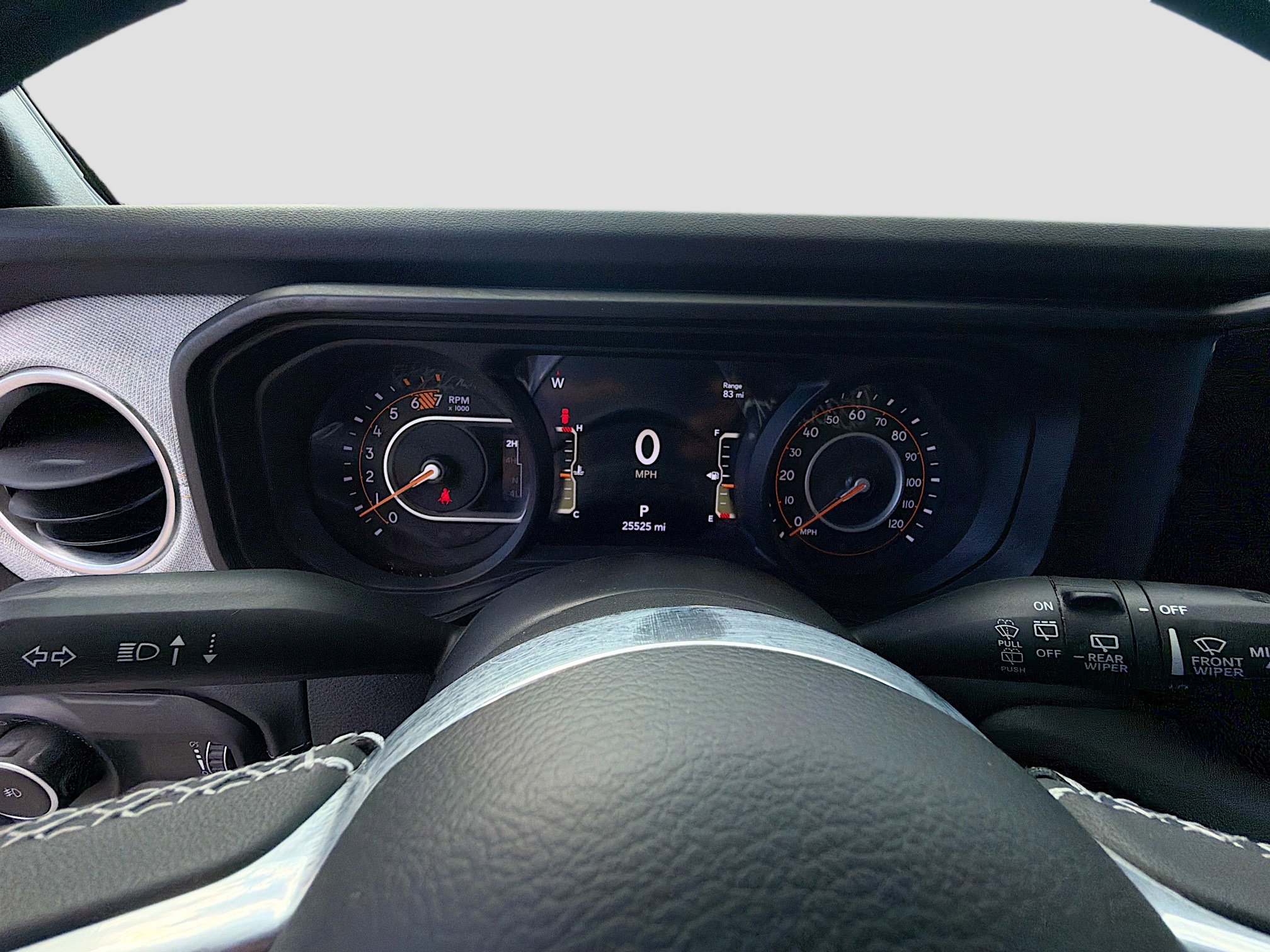 Used 2025 Jeep Wrangler Sahara image 37