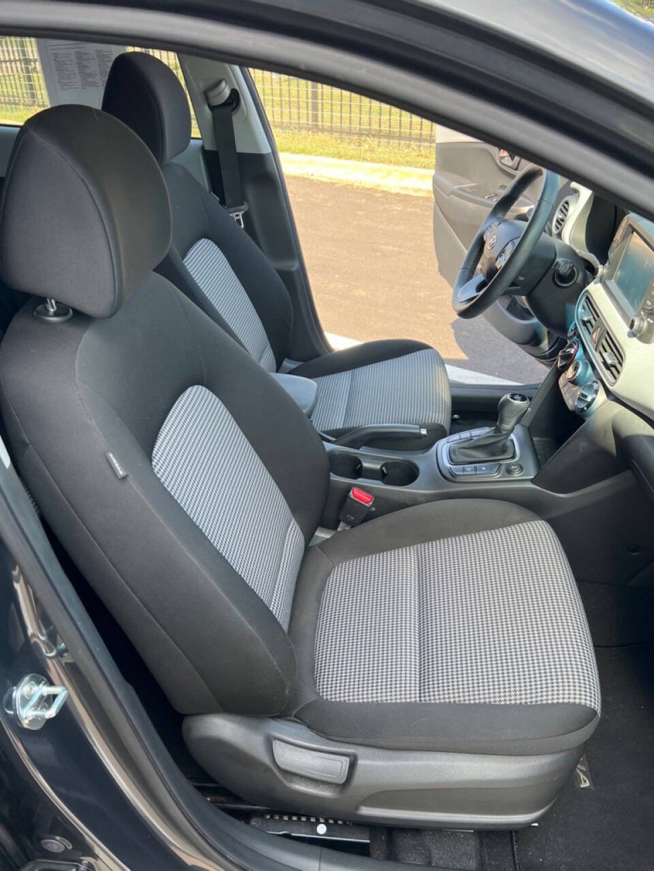 Used 2021 Hyundai Kona SEL Plus image 25