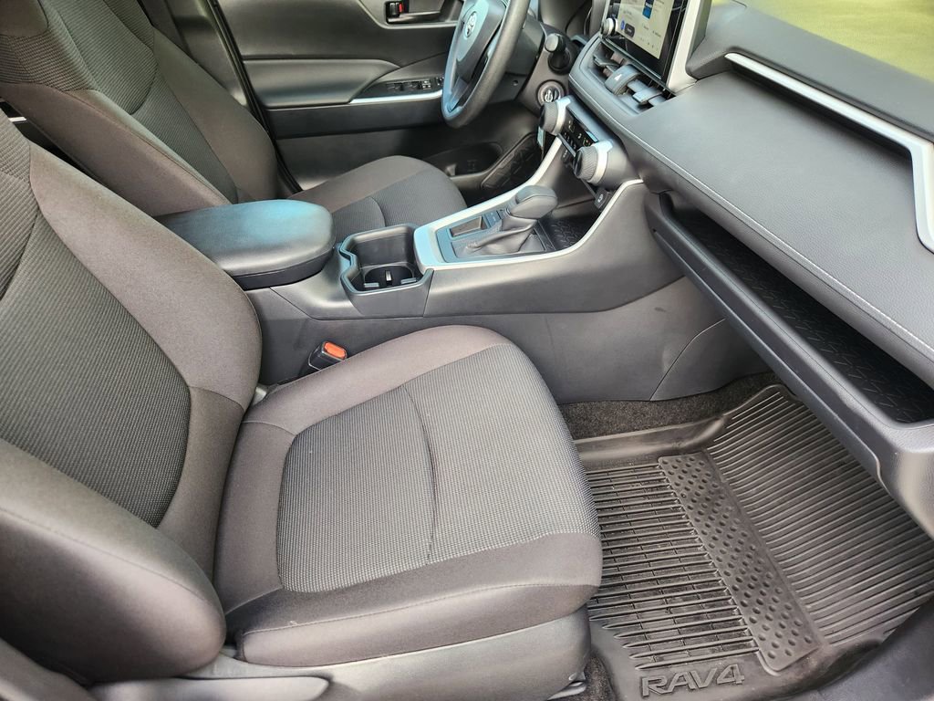Used 2025 Toyota RAV4 LE image 15