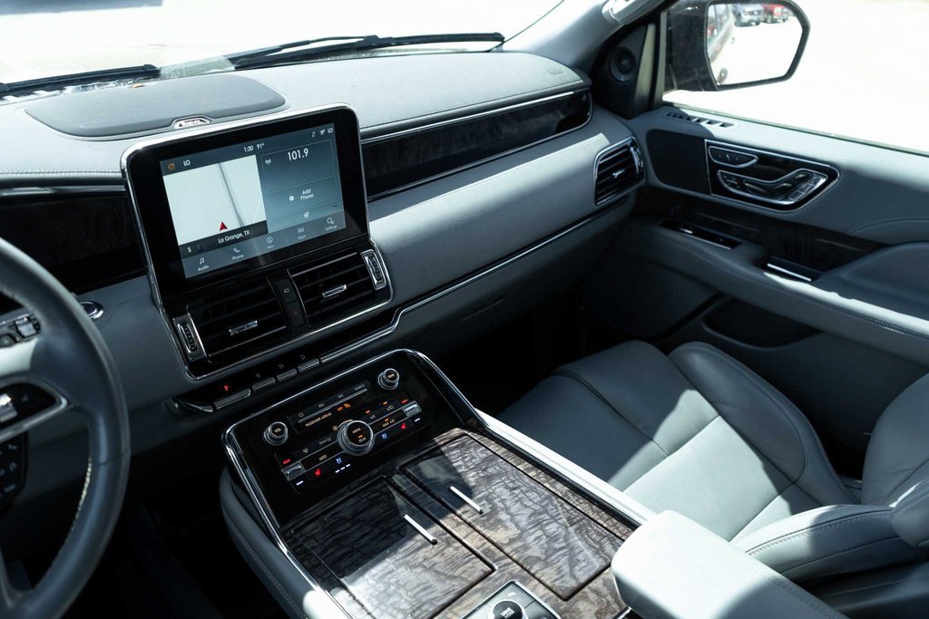 Used 2021 Lincoln Navigator L Reserve image 20