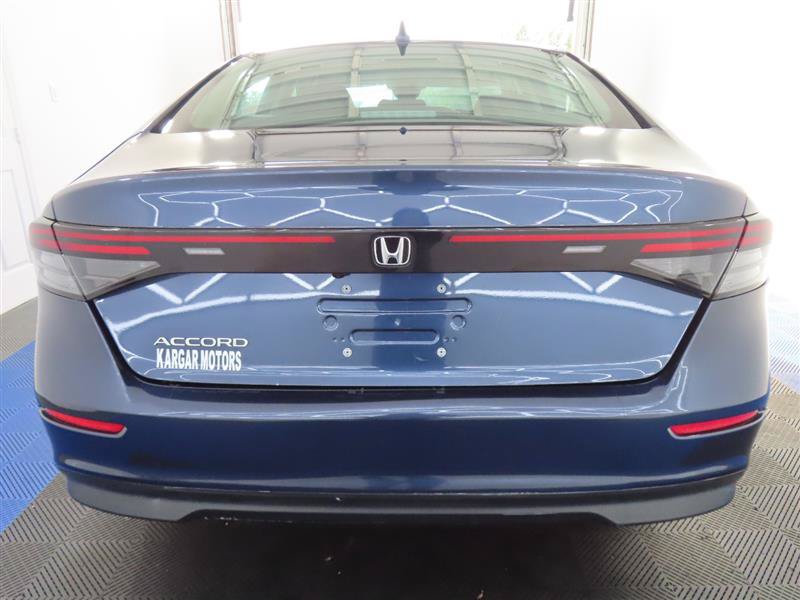 Used 2024 Honda Accord EX image 11