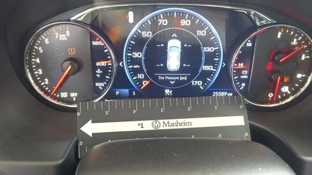 Used 2023 GMC Acadia Denali w/ Denali Ultimate Package AWD/4WD image 9