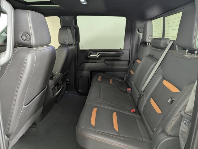 Used 2024 GMC Sierra 2500 AT4 w/ Technology Package AWD/4WD image 16