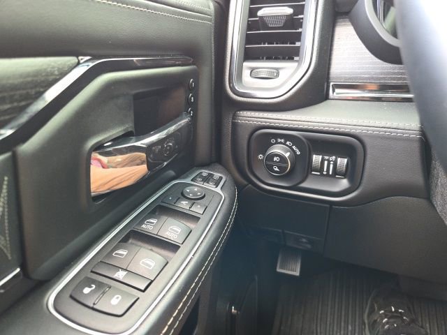 Used 2024 RAM 2500 Limited image 17