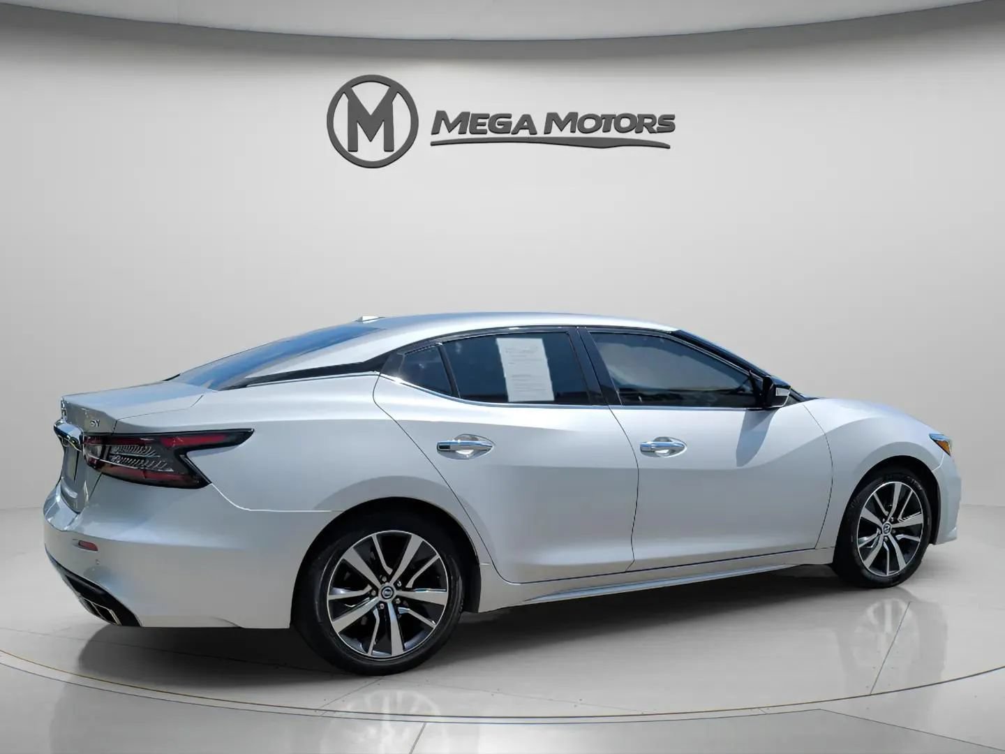 Used 2020 Nissan Maxima 3.5 SV w/ Floor Mat Group FWD image 8