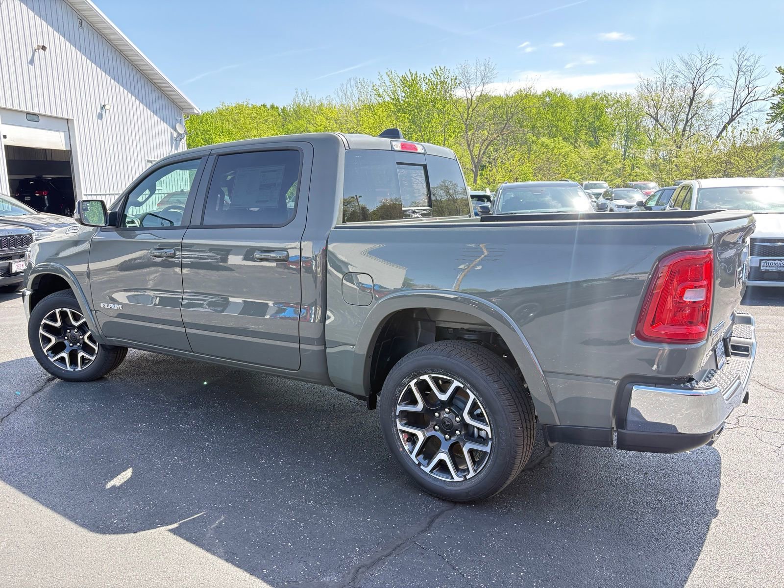 Used 2026 RAM 1500 Laramie AWD/4WD image 10
