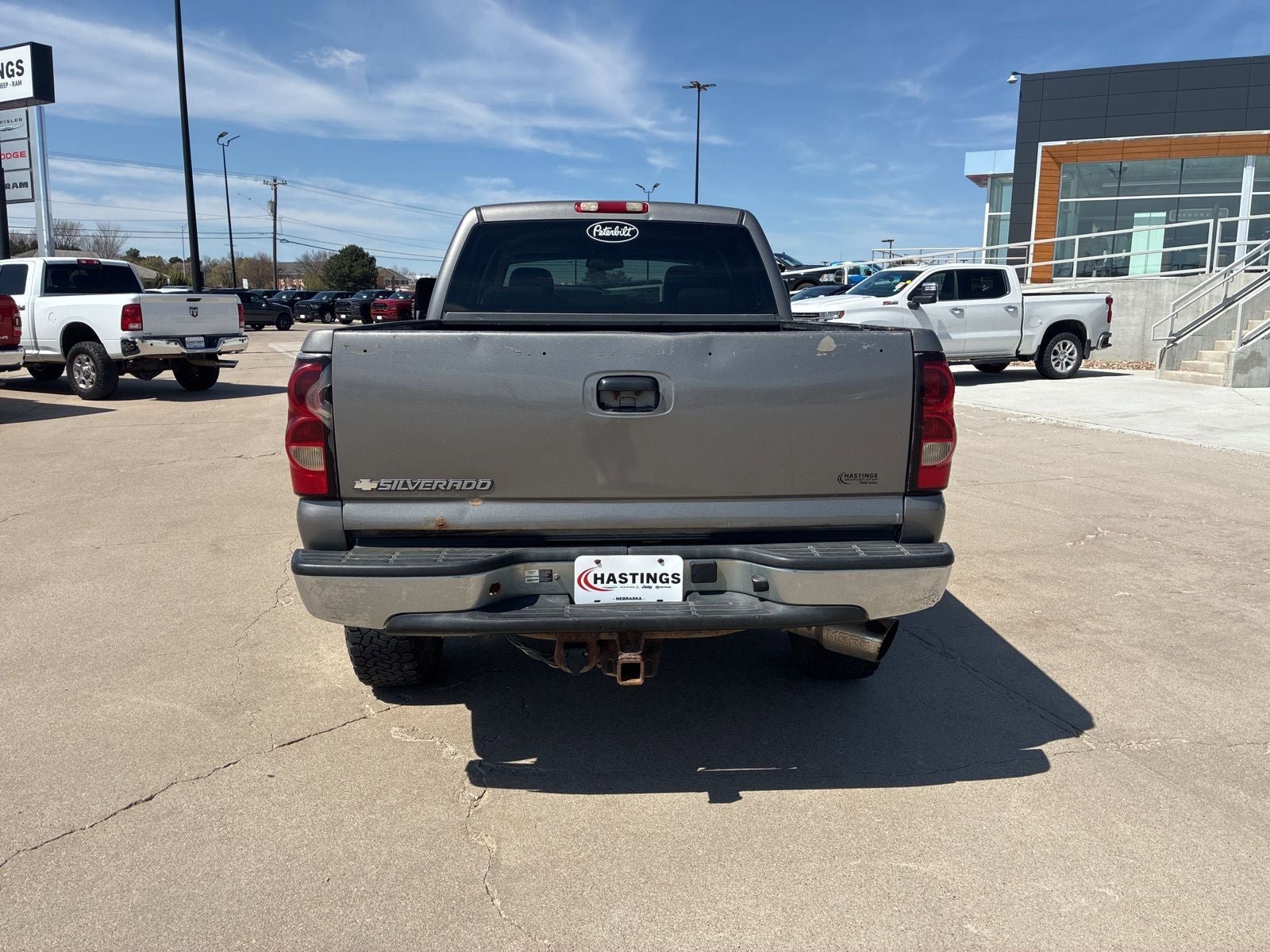 Used 2006 Chevrolet Silverado 2500 LT w/ Heavy-Duty Power Package image 4