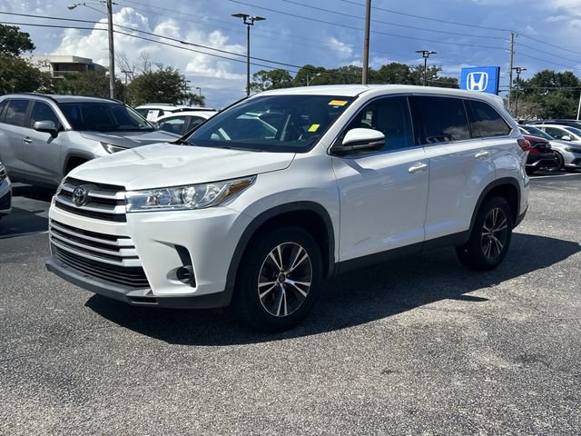 Used 2019 Toyota Highlander LE FWD image 8