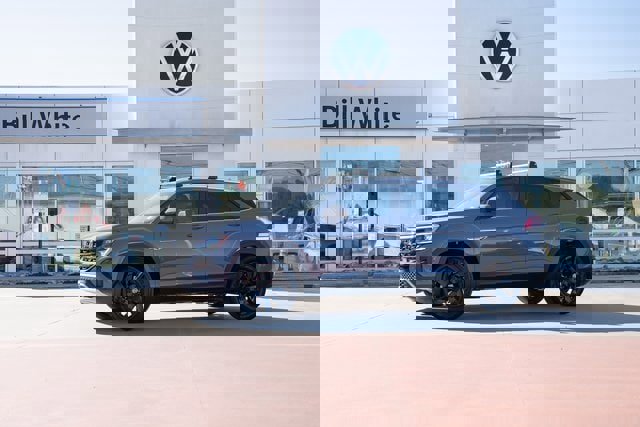 New 2026 Volkswagen Atlas Cross Sport SE