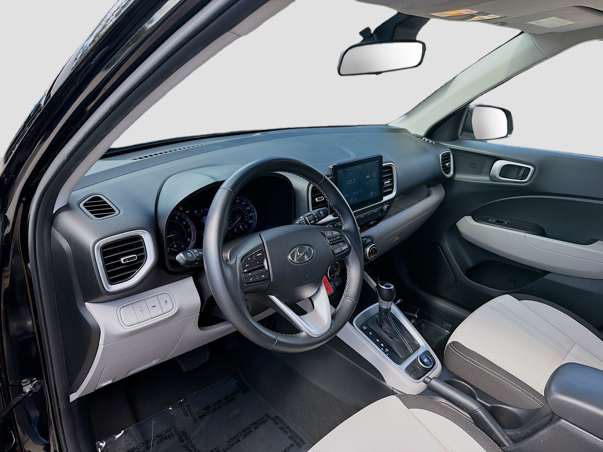 Used 2022 Hyundai Venue SEL image 7