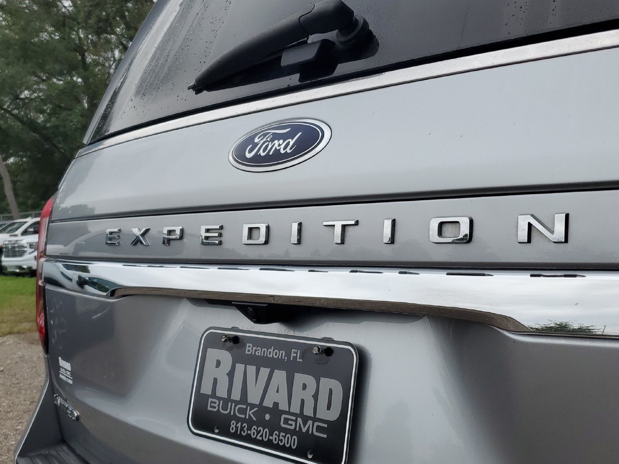 Used 2024 Ford Expedition Limited RWD image 7