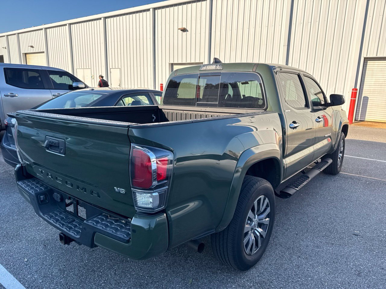 Used 2022 Toyota Tacoma Limited RWD image 12