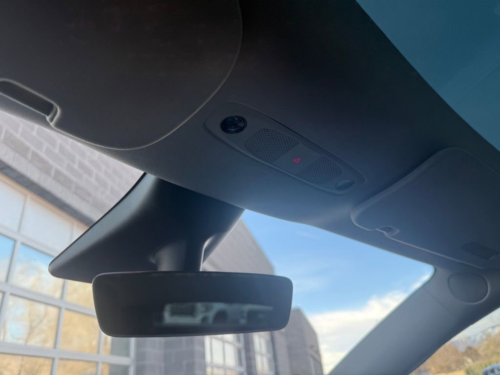 Used 2020 Tesla Model Y Long Range image 47