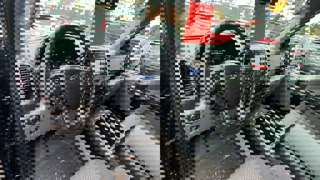 Used 2020 Ford F150 XLT w/ Equipment Group 301A Mid image 22