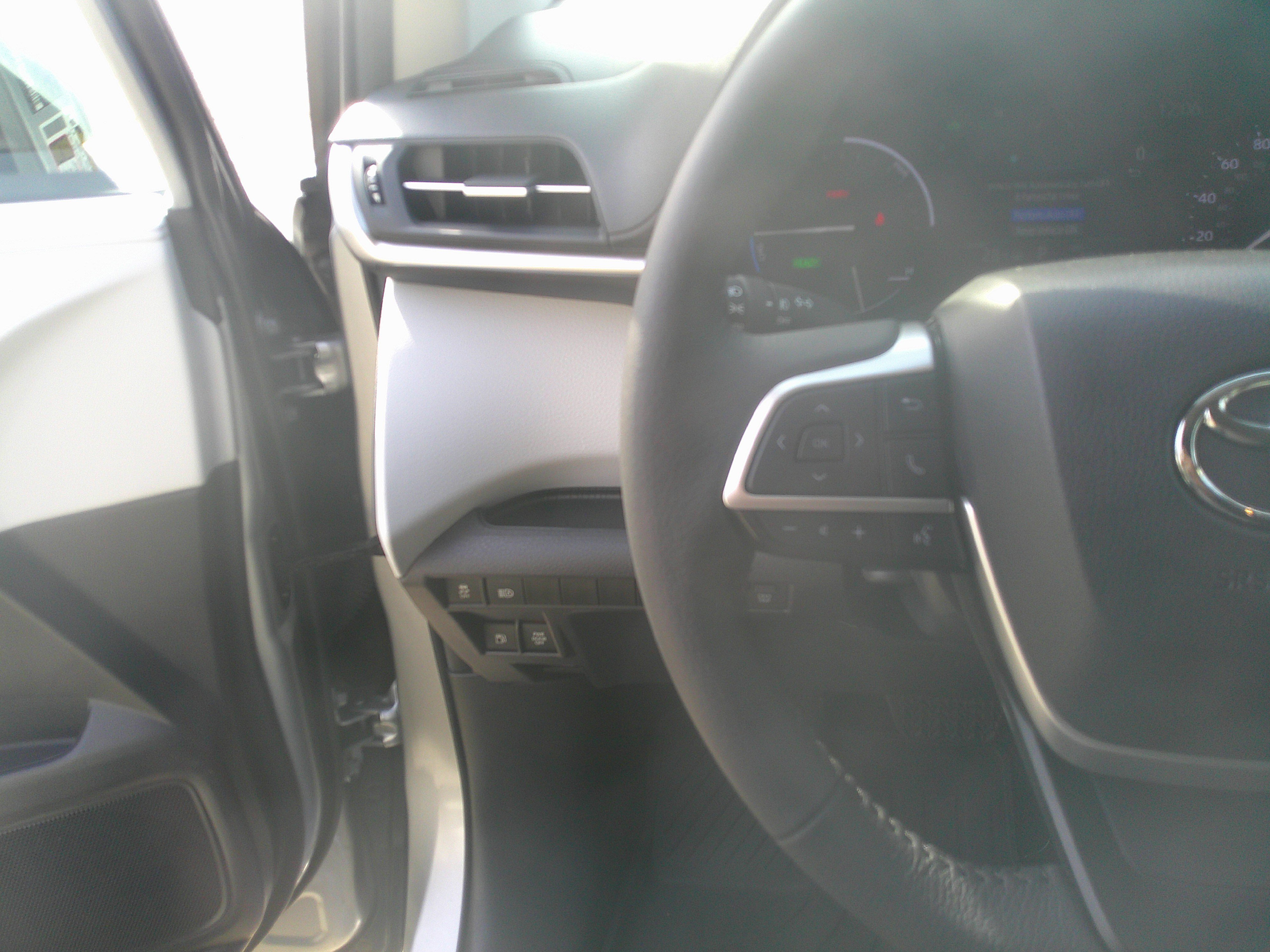Used 2025 Toyota Sienna XLE image 20