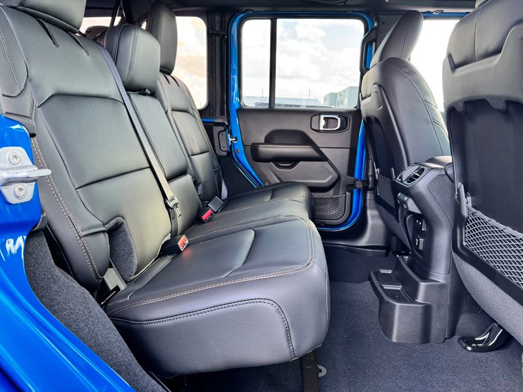 New 2026 Jeep Wrangler Sahara AWD/4WD image 12