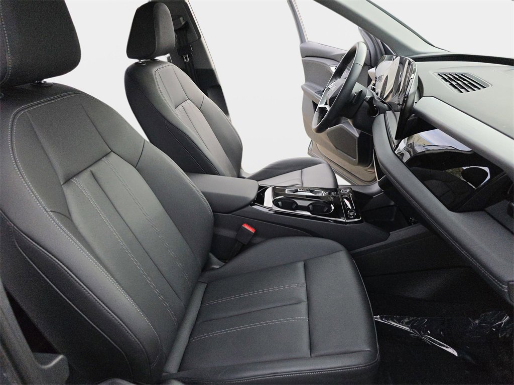 Certified 2025 Audi Q6 e-tron Premium w/ Convenience Package image 10