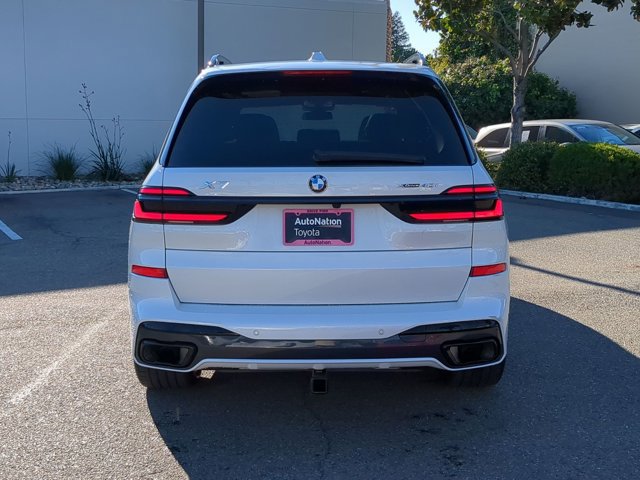 Used 2024 BMW X7 xDrive40i w/ M Sport Package image 7