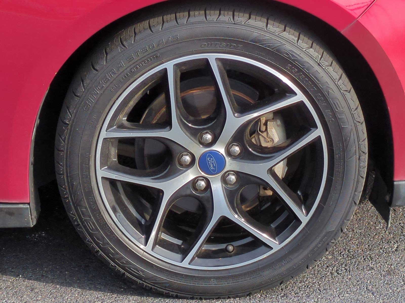 Used 2017 Ford Focus SEL image 12