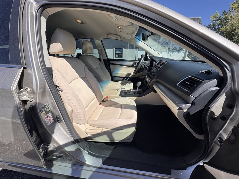 Used 2017 Subaru Legacy 2.5i Premium AWD/4WD image 29