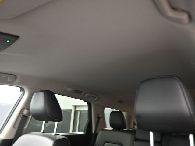 Used 2025 Nissan Pathfinder SL image 23