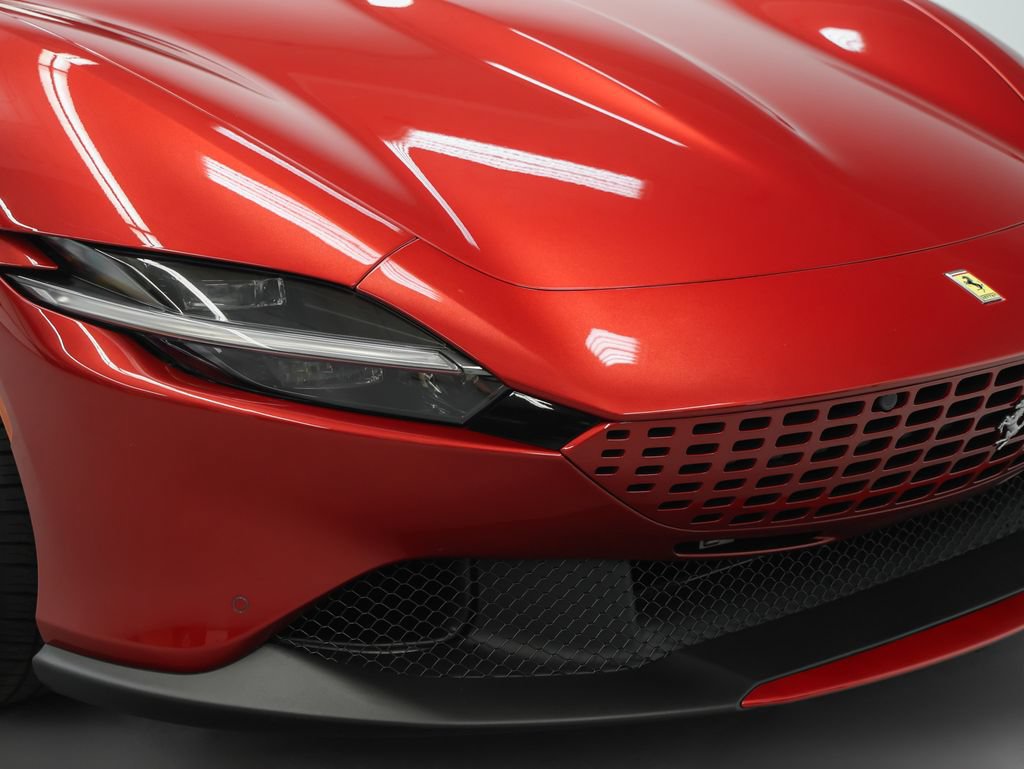 Certified 2022 Ferrari Roma RWD image 4