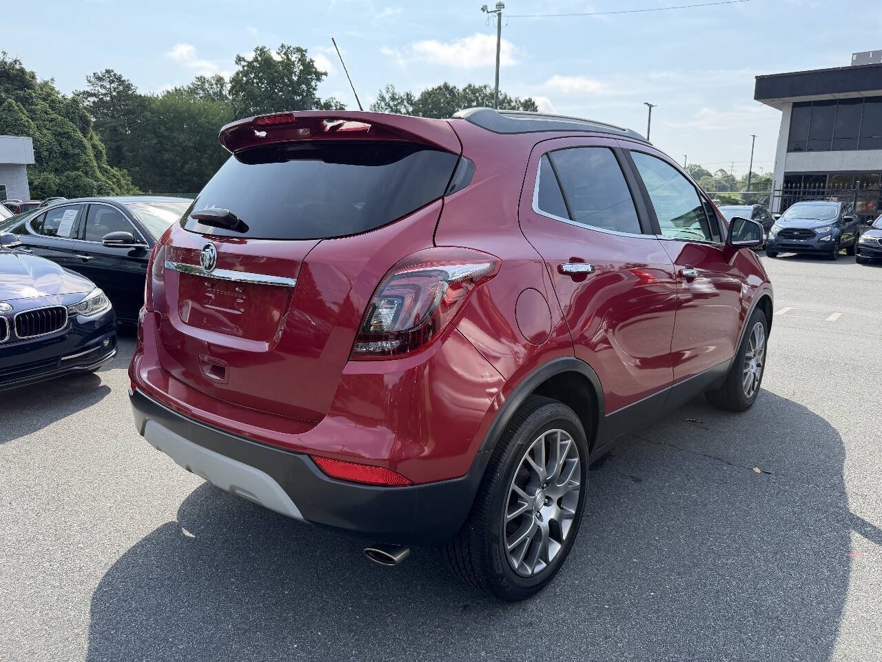 Used 2017 Buick Encore Sport Touring AWD/4WD image 4