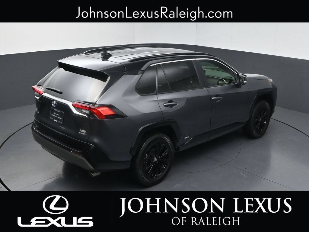 Used 2022 Toyota RAV4 XSE AWD/4WD image 27