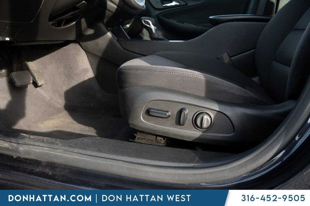 Used 2023 Chevrolet Malibu LT image 17