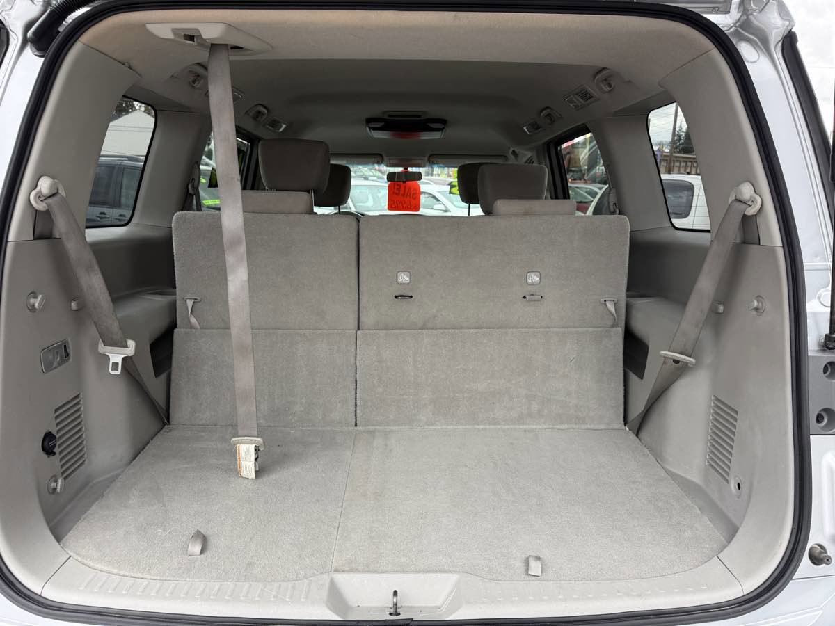 Used 2016 Nissan Quest SV image 8