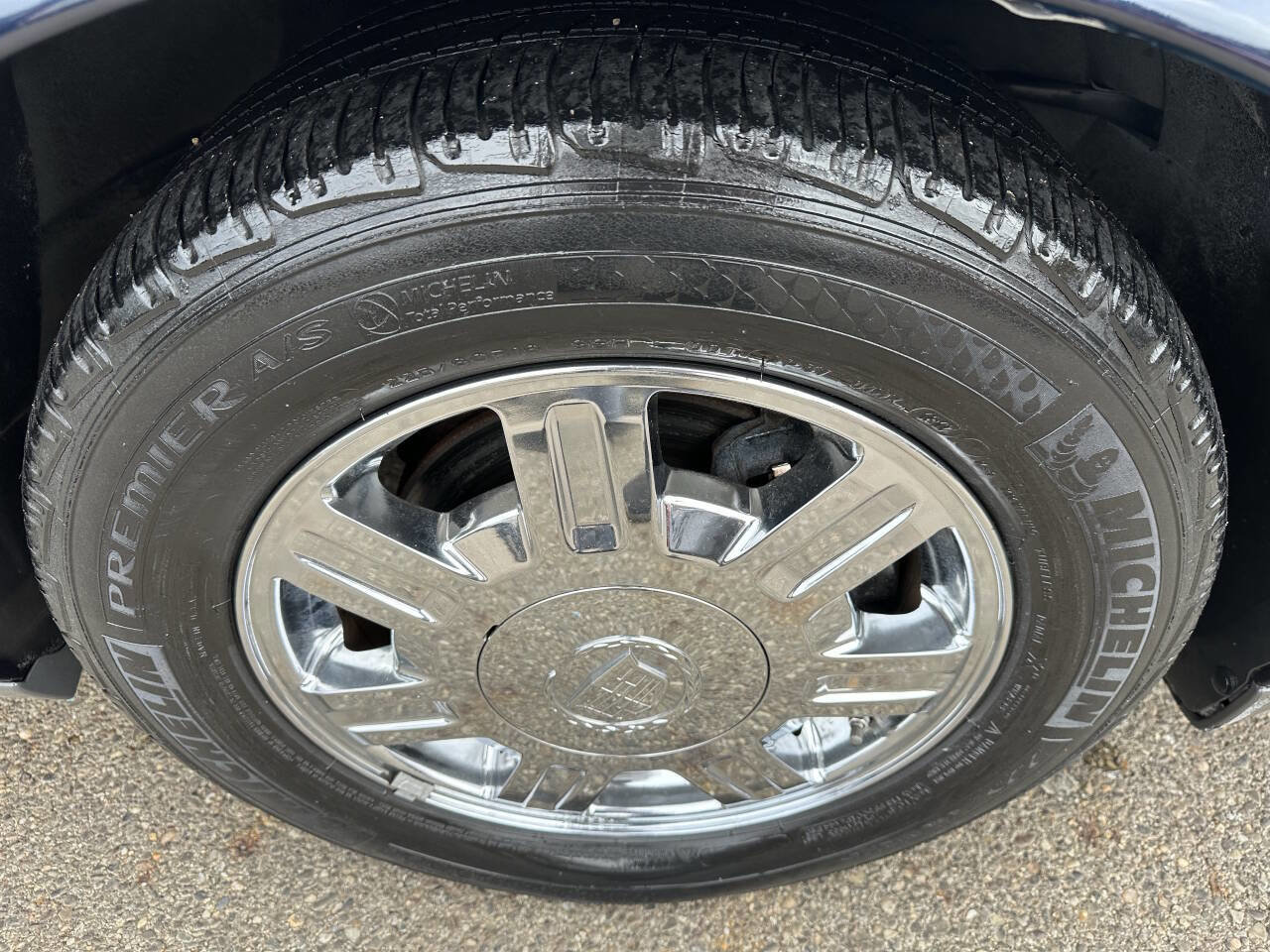 Used 2004 Cadillac De Ville image 26