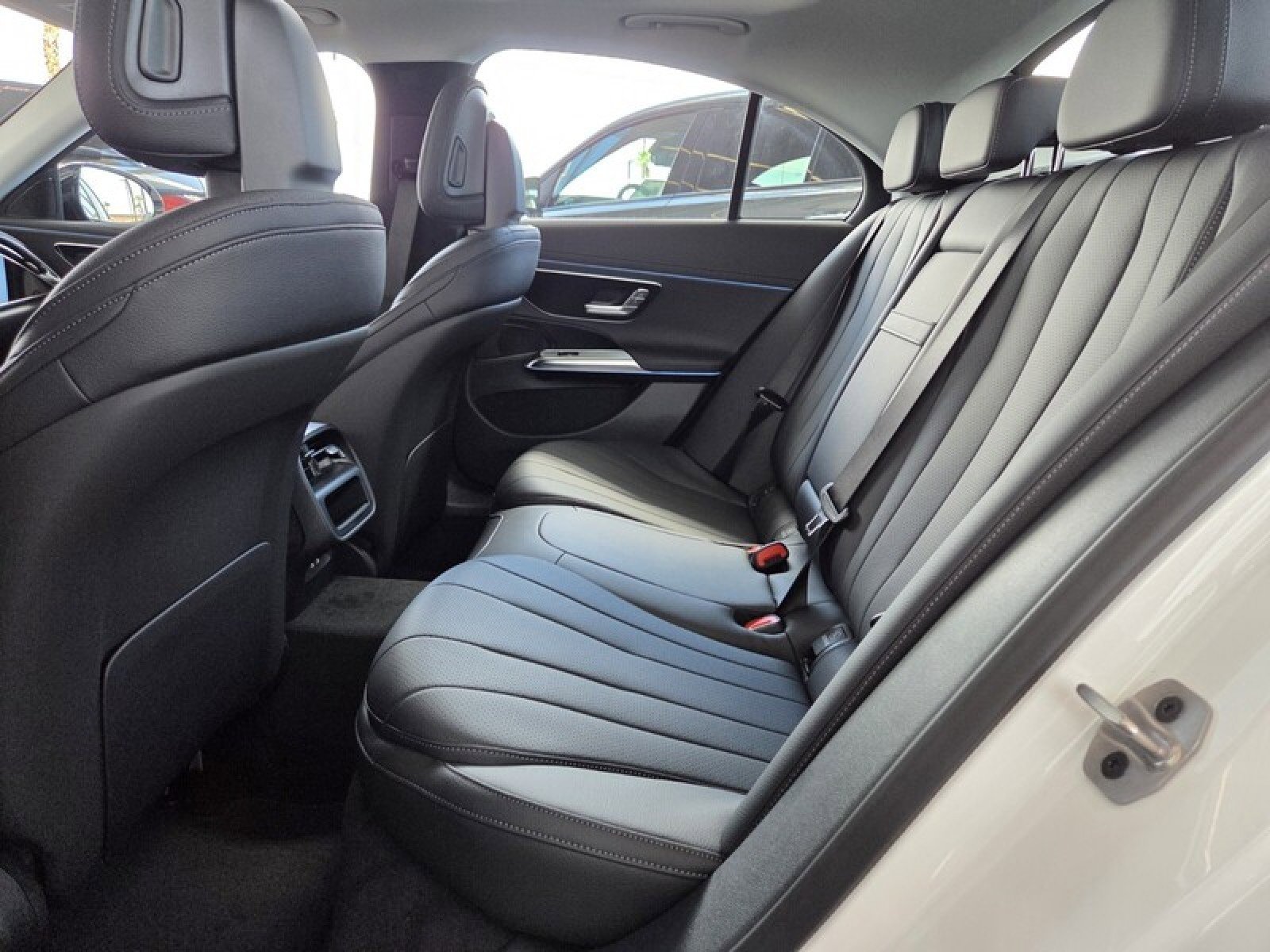 New 2026 Mercedes-Benz E 350 Sedan image 13