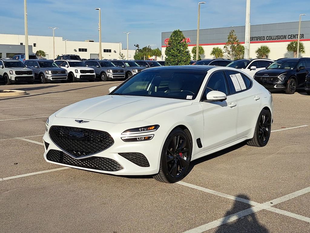 Used 2022 Genesis G70 3.3T video 2