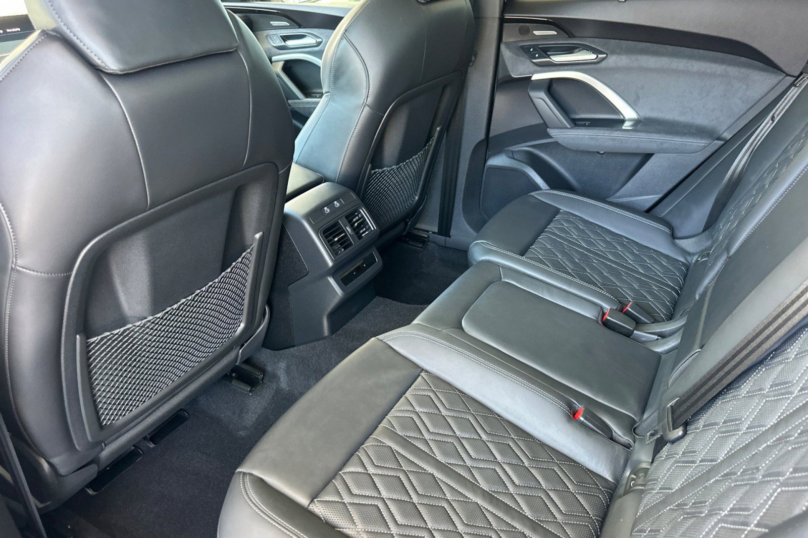 Used 2025 Audi SQ5 Premium Plus image 13