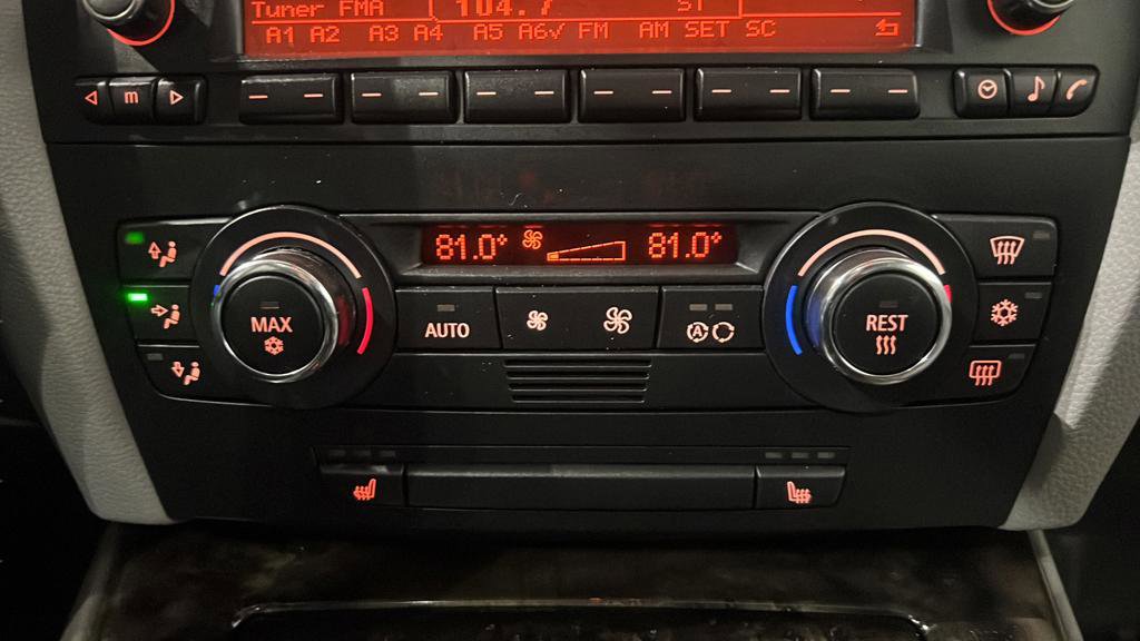 Used 2009 BMW 328i Coupe image 28