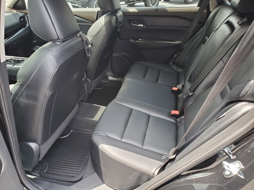 Certified 2023 Nissan Rogue SL w/ SL Premium Package FWD image 15