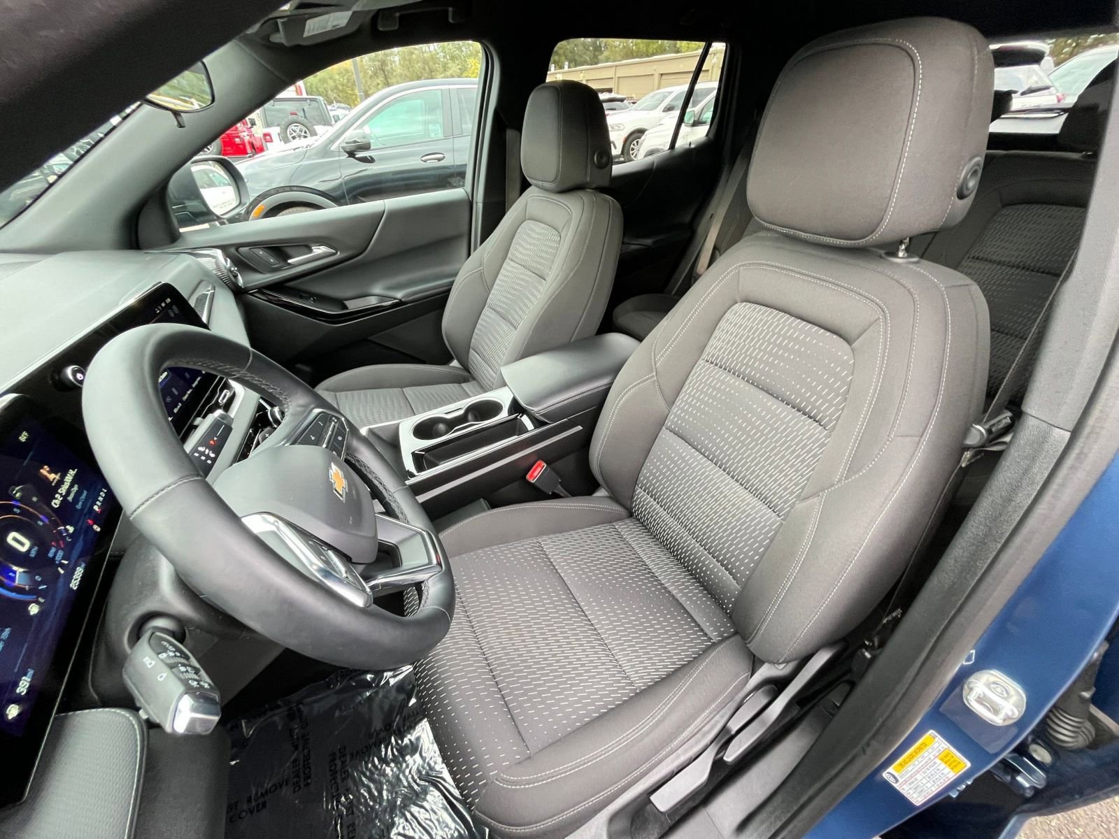 Used 2025 Chevrolet Equinox LT image 35