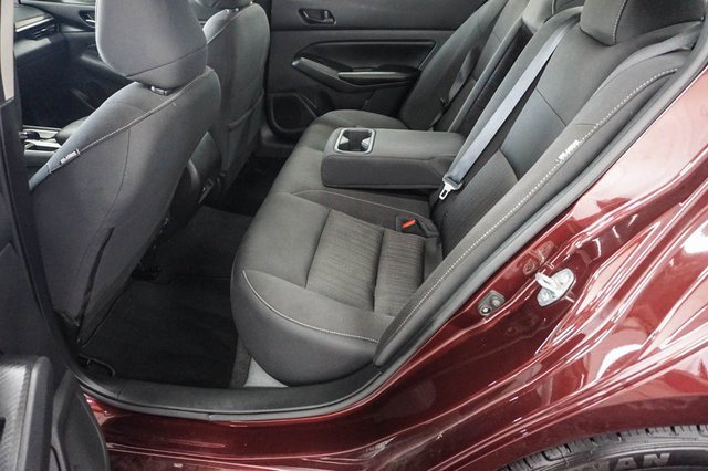 Used 2024 Nissan Altima 2.5 SV image 14